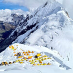 हिमपहिरामा परेका चार जनाको उद्धार, दुईलाई उपचारका लागि काठमाडौं पठाइयो