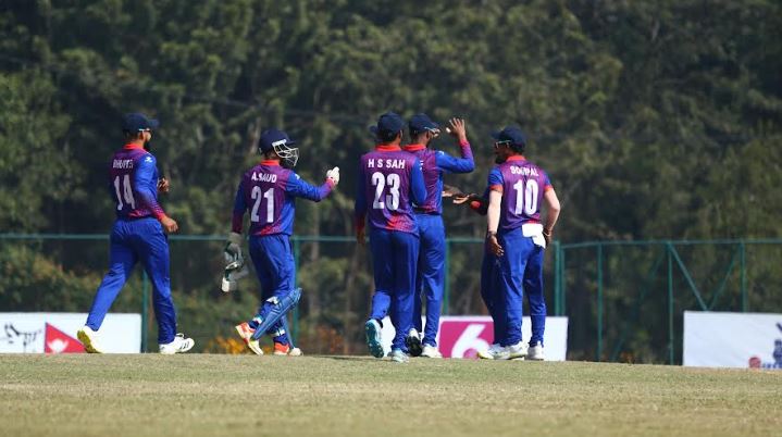 नेपाललाई दोस्रो ओभरमै झट्का, आशिफ शेख आउट