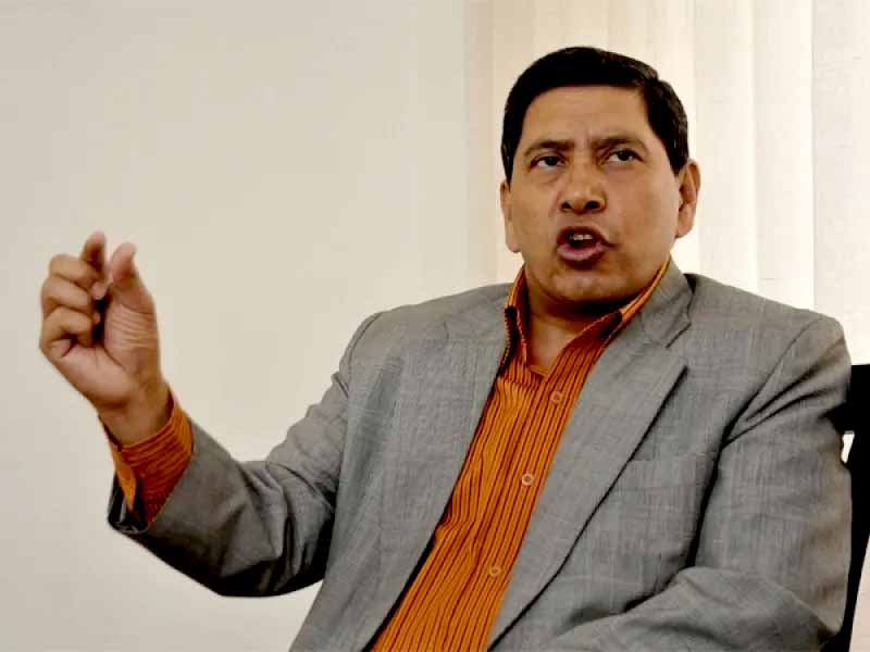 समयमा नै कार्यालय नपुग्ने कर्मचारीको तलब काटिन्छ : श्रेष्ठ