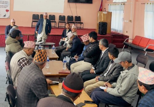 धादिङमा सर्वदलीय बैठक : निर्वाचन आचारसंहिता पालना गर्न निर्वाचन अधिकृतको आग्रह