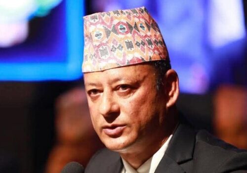 कांग्रेसका नेता एवं पूर्वमन्त्री दीपक खड्का पक्राउ