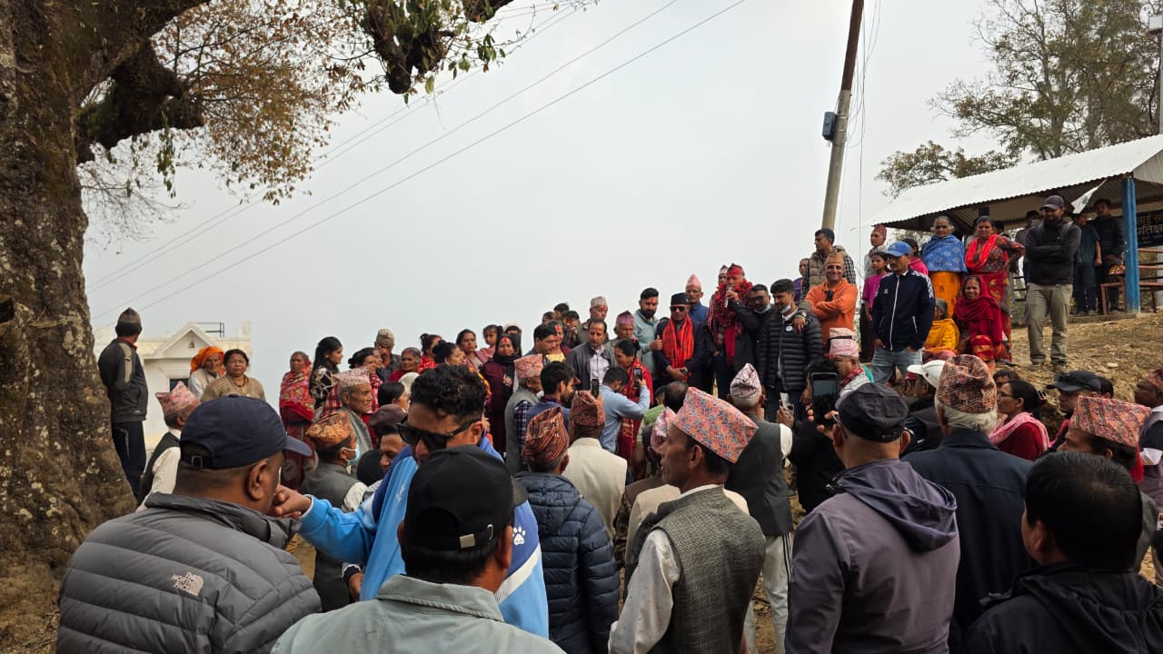 धमलाको घरदैलो तीव्र, एकैदिन नीलकण्ठ र ज्वालामुखीमा मतदाता भेटघाट